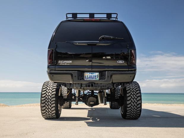 Ford Excursion 4x4 XLS 5.4 2005 Black