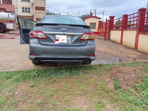 Toyota Corolla S 4dr Sedan (1.8L 4cyl 4A) 2013 Gray