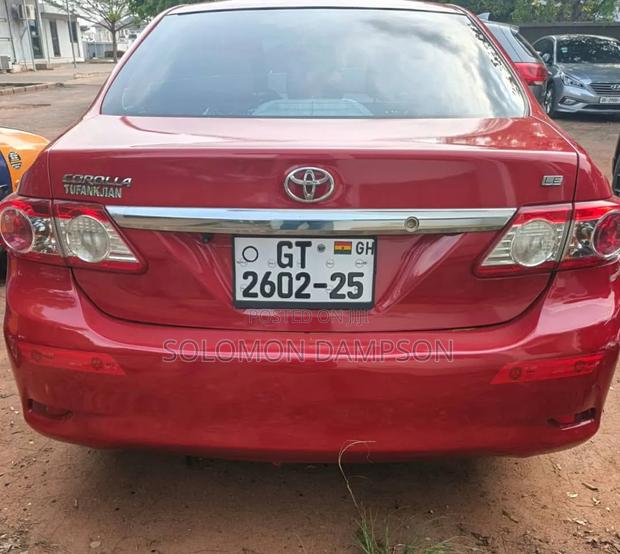 Toyota Corolla 2012 Red