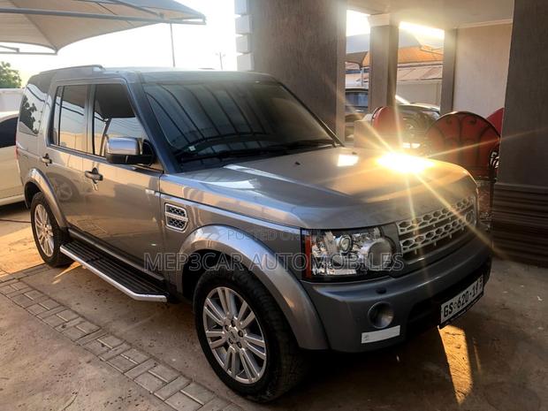 Land Rover Lr4 Base AWD 2013 Gray