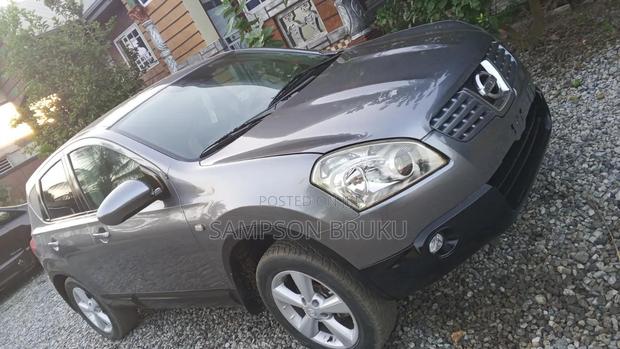 Nissan Qashqai 2010 Gray