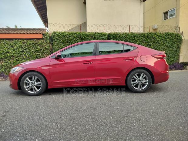 Hyundai Elantra 2018 Burgundy