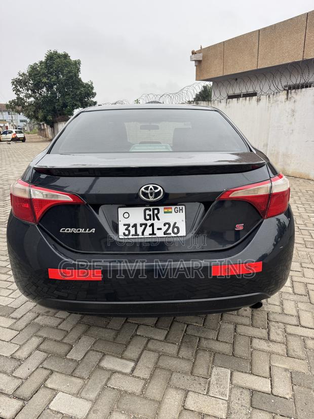 Toyota Corolla 2015 Black