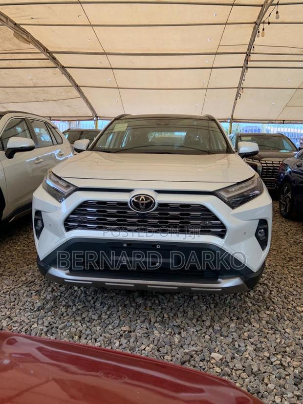 New Toyota RAV4 Limited 2025 White