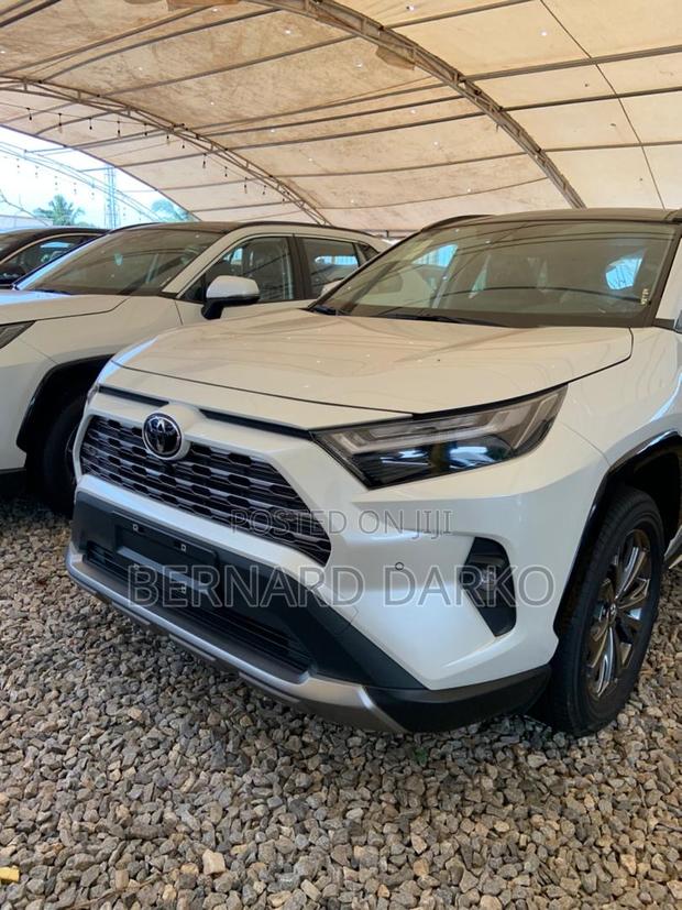 New Toyota RAV4 Limited 2025 White