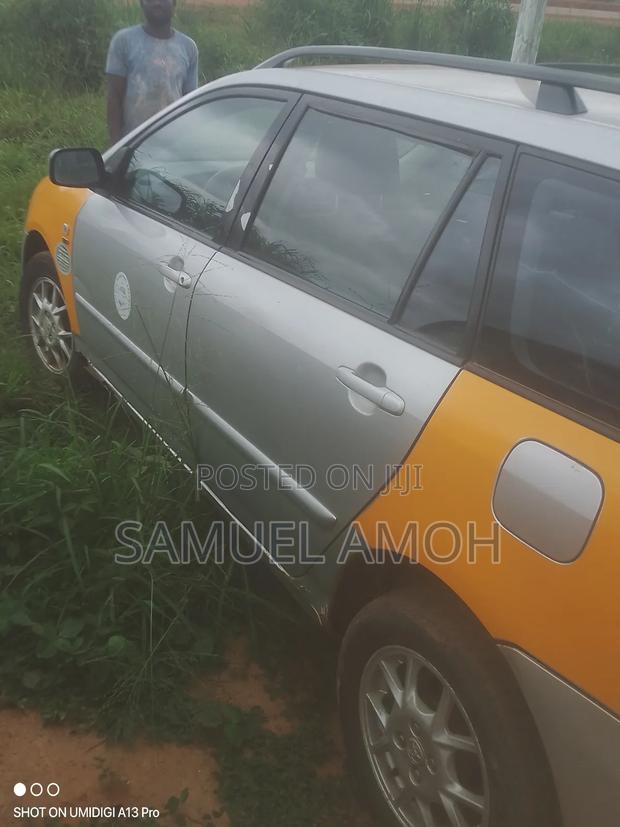 Toyota Corolla Altis 2011