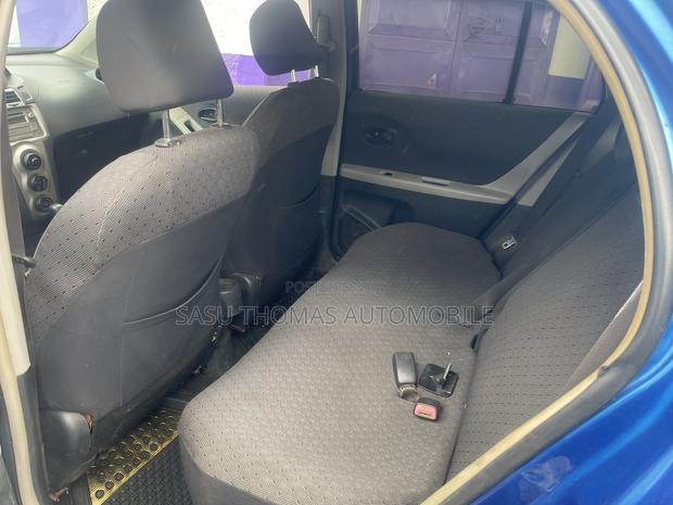 Toyota Yaris 2010 Blue