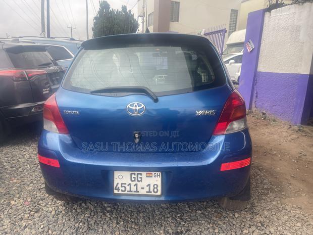 Toyota Yaris 2010 Blue