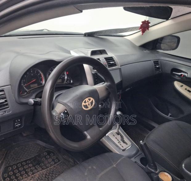 Toyota Corolla 2013 Gray