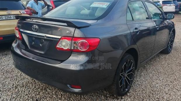 Toyota Corolla 2013 Gray
