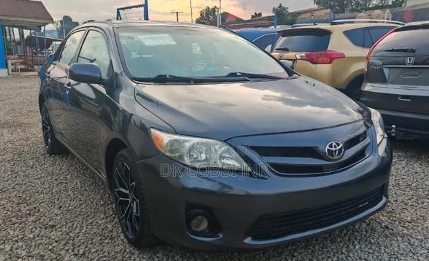 Toyota Corolla 2013 Gray