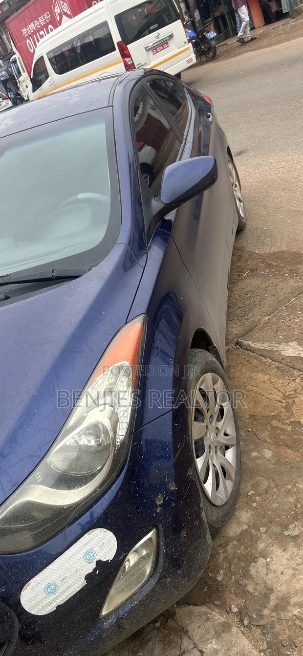 Hyundai Elantra GLS Sedan FWD (1.8L 4cyl 6A) 2013 Blue