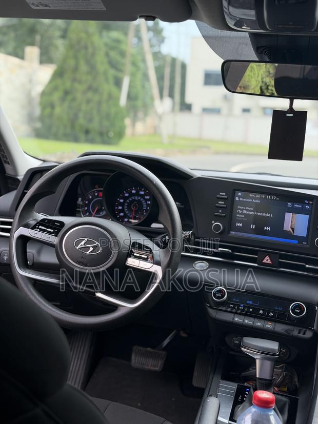 Hyundai Elantra SEL 2022 Black