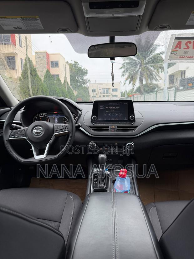 Nissan Altima 2.5 S FWD 2020 White