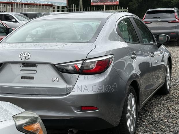 Toyota Yaris iA 1.5 FWD 2016 Silver