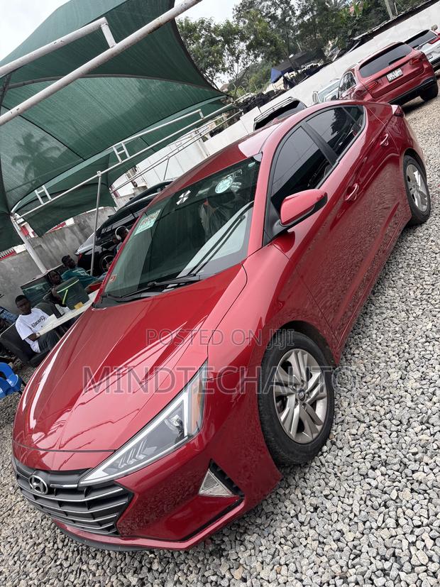 Hyundai Elantra SEL 2020 Red