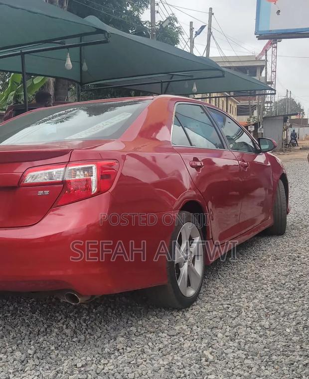 Toyota Camry 2014 Red