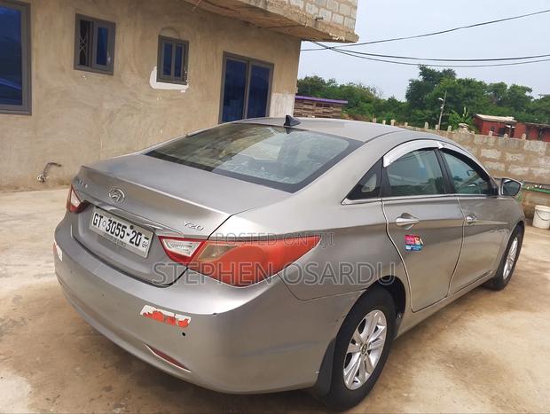 Hyundai Sonata 2010 Gray