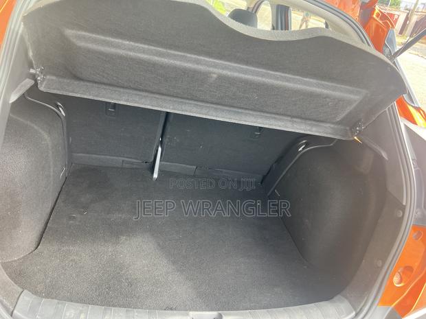 Nissan Kicks S 2018 Orange