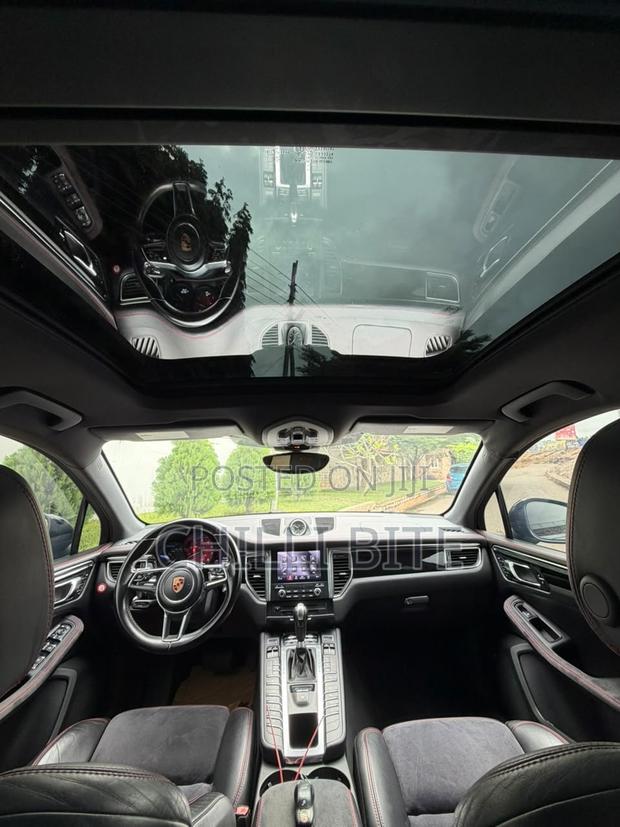 Porsche Macan GTS 2017 Black