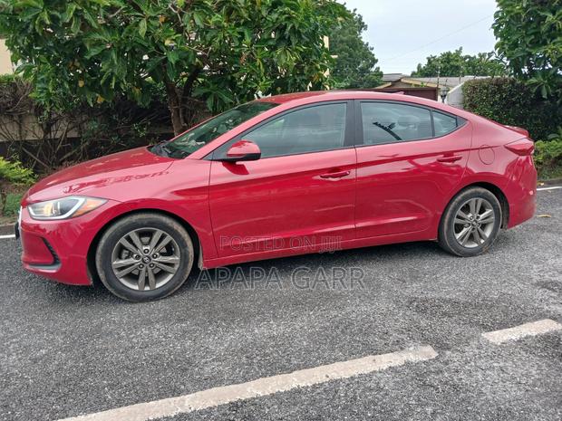 Hyundai Elantra 2017 Red