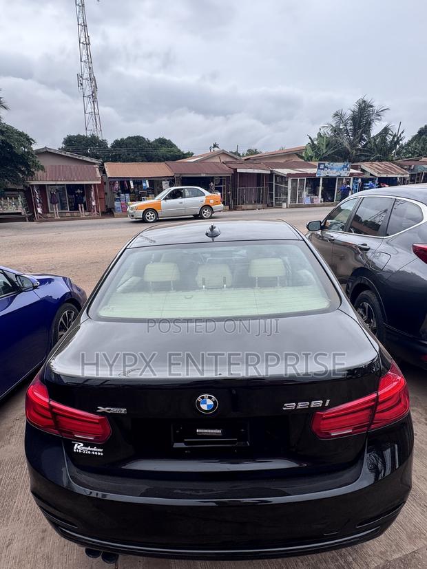 BMW 328i 2016 Black