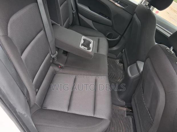 Hyundai Elantra 2018 White
