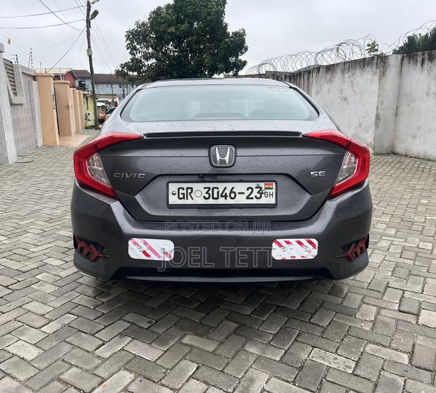 Honda Civic 2018 Gray