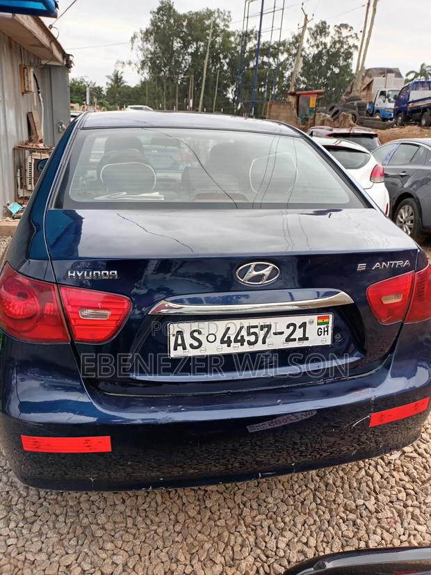 Hyundai Elantra 2010 Blue