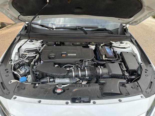 Honda Accord 2019 White