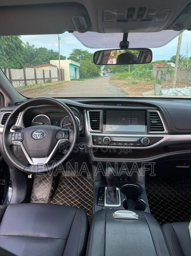 Toyota Highlander 2016 Black