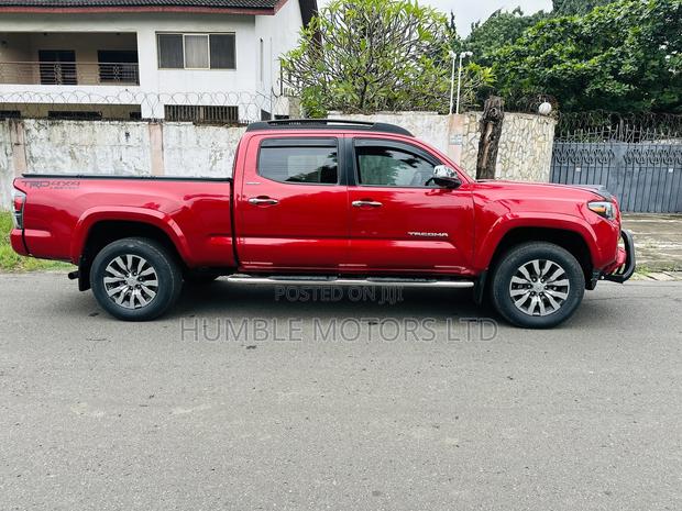 Toyota Tacoma 2020 Red