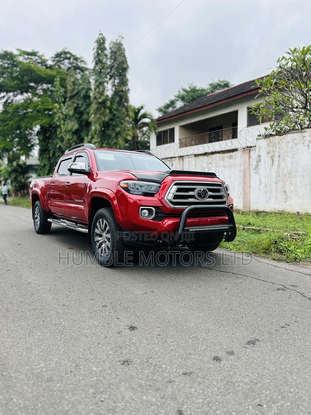 Toyota Tacoma 2020 Red