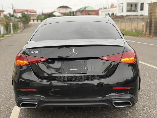 Mercedes-Benz C300 2024 Black