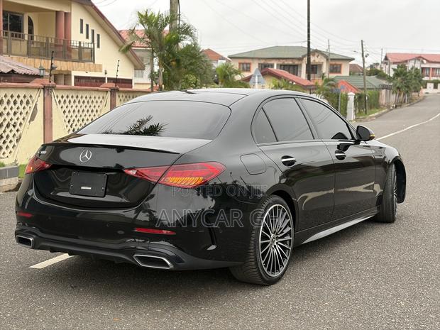 Mercedes-Benz C300 2024 Black
