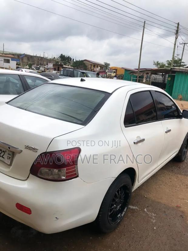 Toyota Yaris 2009 White