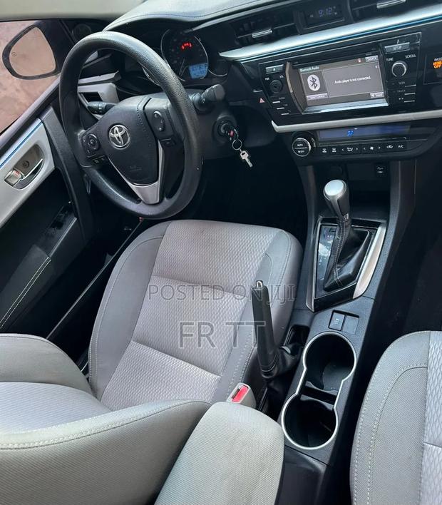 Toyota Corolla 2015 Green