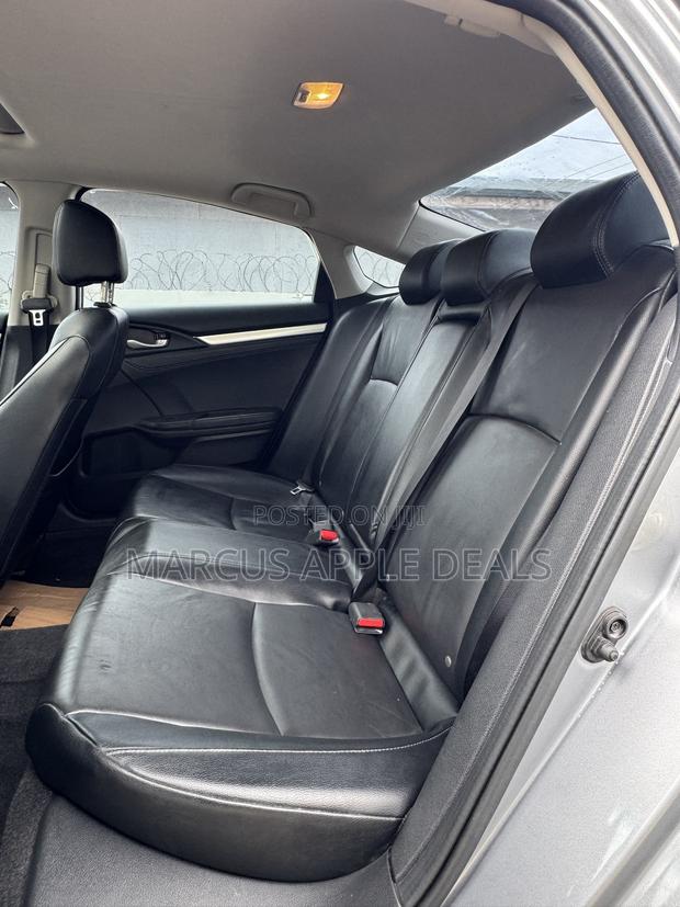 Honda Civic 2017 Silver