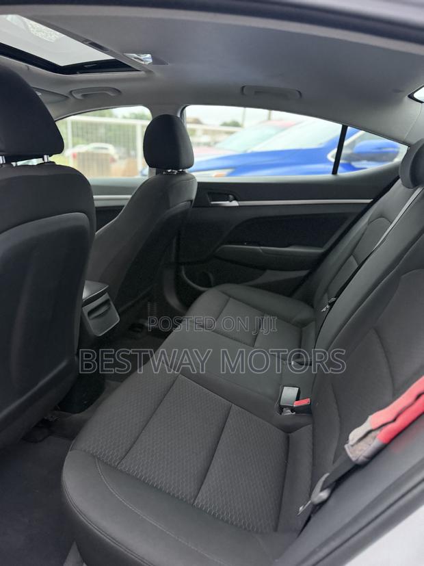 Hyundai Elantra Value Edition 2019 Gray