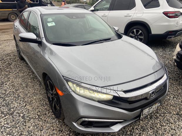 Honda Civic 2018 Silver