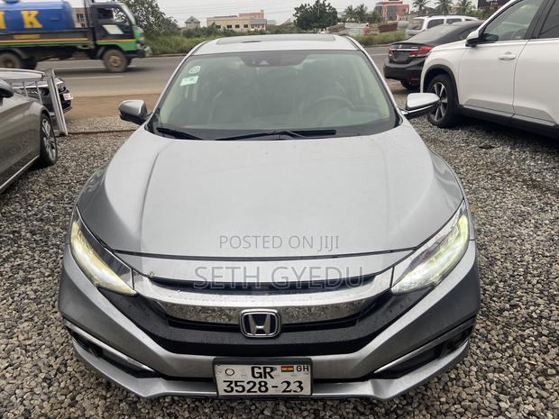 Honda Civic 2018 Silver