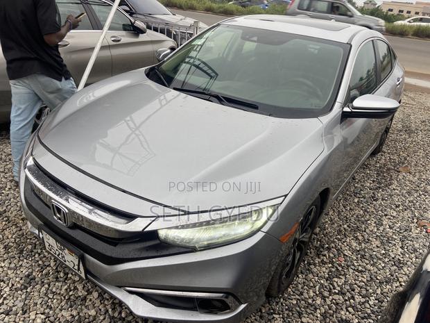 Honda Civic 2018 Silver
