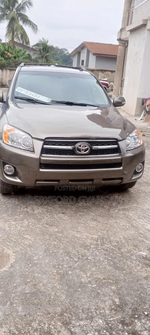 Toyota RAV4 2013 Brown