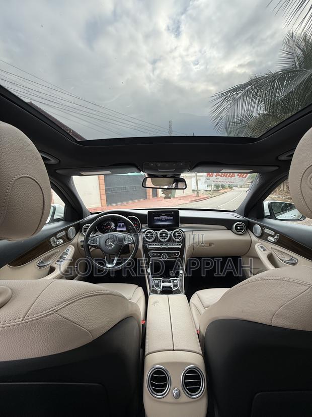 Mercedes-Benz C300 2018 White