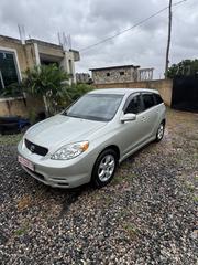 Toyota Matrix XR Hatchback FWD (1.8L 4cyl 4A) 2006 Ivory for sale