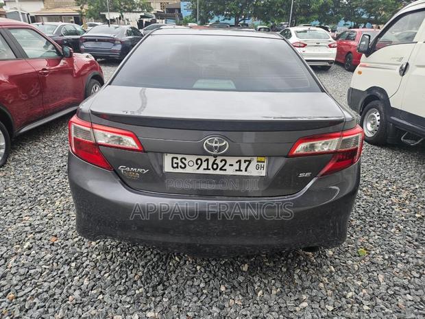 Toyota Camry SE 4dr Sedan (2.5L 4cyl 6A) 2014 Green