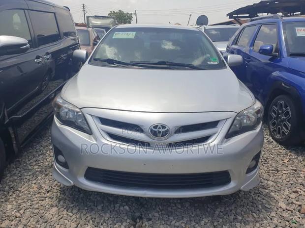 Toyota Corolla 2013 Silver