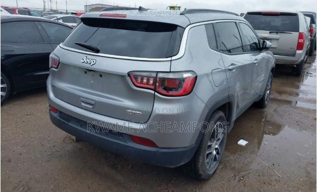 Jeep Compass 2018 Silver