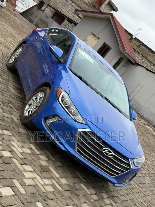 Hyundai Elantra 2018 Blue