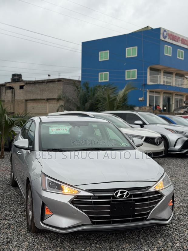 Hyundai Elantra Value Edition 2019 Gray